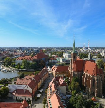 Rośnie ilość ofert pracy we Wrocławiu. Sprawdź w których zawodach najbardziej!