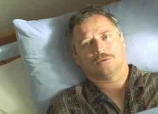 Spędź sierpień z Adasiem Miauczyńskim w DCF. Sprawdźcie sobotnie pokazy filmowe i prelekcje Na zdjęciu kadr z filmu Dzień Świra