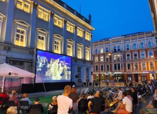 Letnie Kino Opery Wrocławskiej: Wrocławianie i turyści pokochali arie pod chmurką. Tańsze bilety na nowy sezon artystyczny!