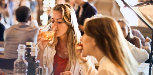 Gdzie zjeść we Wrocławiu – nasze 4 ulubione restauracje, w których zjesz świetne jedzenie za relatywnie małe pieniądze