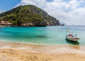 Nowy kierunek z Wrocławia. Polecimy na Korfu!