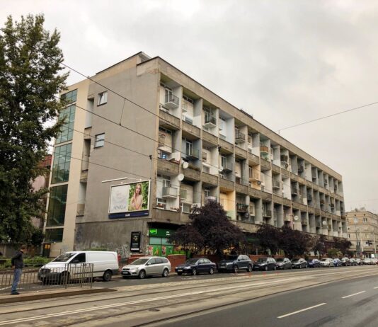 Szary blok, czy maszyna do mieszkania? O wrocławskim mezonetowcu