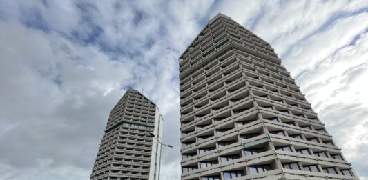 Kredka i Ołówek – poznaj historię najbardziej rozpoznawalnych akademików na Dolnym Śląsku