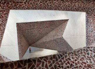 Tajemniczy sześcian we Wrocławiu