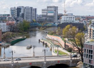 Osiedla we Wrocławiu. Ile osiedli jest w mieście? Co się stało z dzielnicami? Na zdjęciu widok na Wrocław /Jakub Żerdzicki