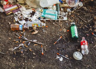 Wrocławianin wyrzucał przez okno narkotyki. Miał ich prawie 2,5kg