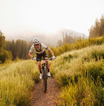 Singletracki na Dolnym Śląsku: Przewodnik po trasach rowerowych, poziomach trudności i walorach krajoznawczych
