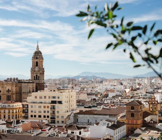 Nowy zimowy rozkład lotów na wrocławskim lotnisku. Dokąd polecimy?