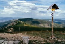 Nie tylko Śnieżka – pięć miejsc w Karkonoszach, które musisz poznać tej wiosny