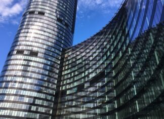 Wynalazek z Wrocławia umyje elewację Sky Tower!