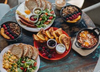 Gdzie zjeść najlepsze śniadanie we Wrocławiu? 6 miejsc, które warto odwiedzić śniadania wrocław