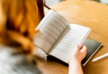 Gdzie studiować filologię? Innowacyjne ujęcie kierunku na AHE w Łodzi