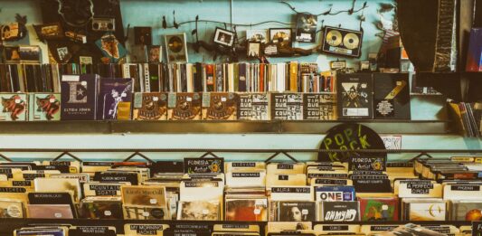 Gdzie znaleźć ciekawe płyty winylowe we Wrocławiu? 6 miejsc, które warto odwiedzić