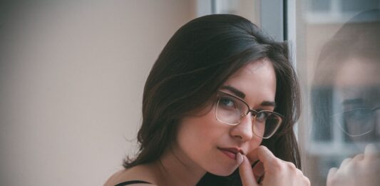 Modne okulary – trendy na 2021 rok