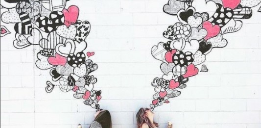 We Wrocławiu powstaje interaktywny mural tworzony przez amerykańska artystkę uliczną