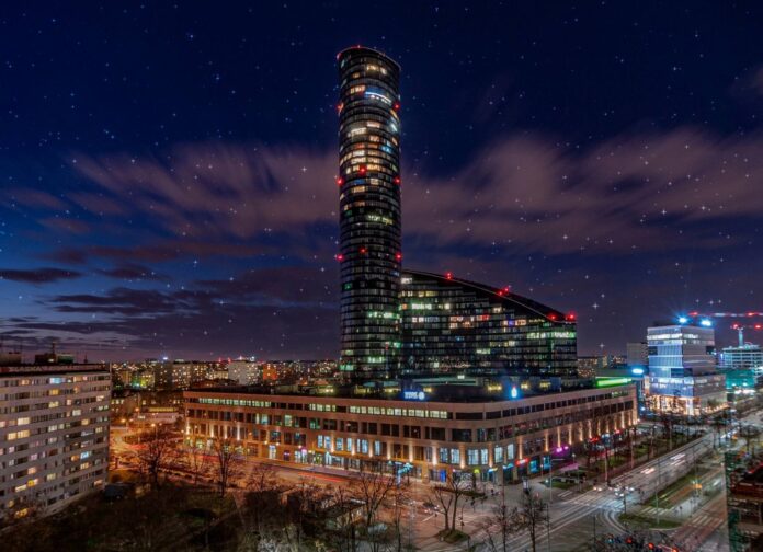 Na zdjęciu Sky Tower
