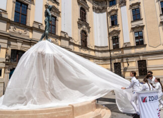 Wrocław: Fontanna Szermierz na placu Uniwersyteckim w nowej odsłonie!