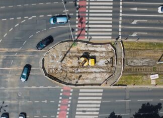 Połowa wakacji i półmetek inwestycji drogowych we Wrocławiu