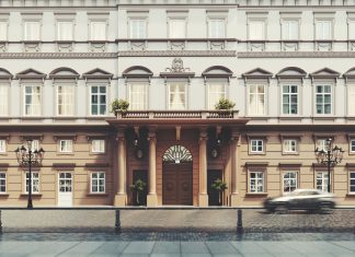 Wrocław: Pałac Hatzfeldów sprzedany za blisko 40 mln zł. Powstanie tu 5-gwiazdkowy hotel