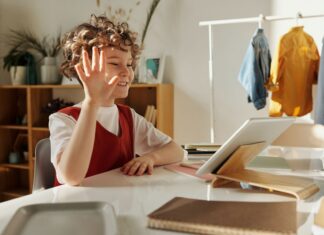 CyberMistrz – darmowe szkolenia dla Twojego dziecka