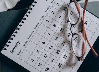 Dni wolne od pracy w 2022 roku. Sprawdź kiedy zaplanować urlop!