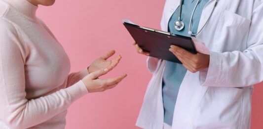 Coraz więcej wrocławian ma zespół objawów świadczący o tężyczce. Czym jest? Jak się wyleczyć? historia tężyczki