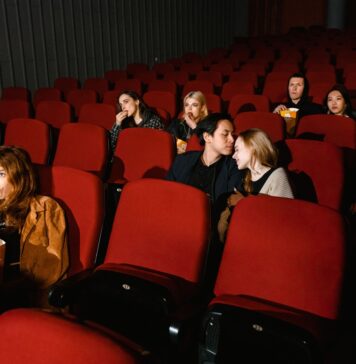Pomysł na idealny wieczór we dwoje? Zobacz, co oferują wrocławskie sceny teatralne