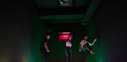 We Wrocławiu powstało nowe interaktywne miejsce – Pixel XL. Wyobraź sobie, że cała podłoga to gra!