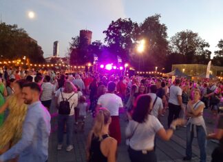 Wrocławska potańcówka już w sobotę. Świętuj półmetek lata w roztańczonym gronie! Na zdjęciu Wrocławska Potańcówka /Zebrowska