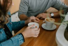 TOP 5 uroczych kawiarni na randkę we Wrocławiu