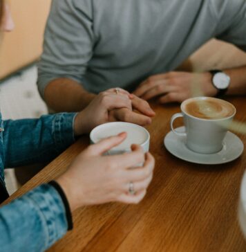 TOP 5 uroczych kawiarni na randkę we Wrocławiu