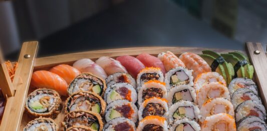 Gdzie zjeść we Wrocławiu dobre sushi? 6 miejsc, które polecamy