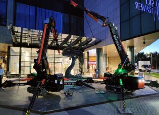 Rzeźba Salvadora Dalego zniknęła spod wejścia do Sky Tower!