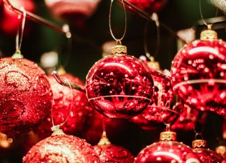 O bombkach z Dolnego Śląska, które trafiły na choinkę do Disneylandu