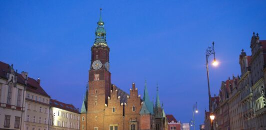 Noc Muzeów we Wrocławiu – odkryj wrocławskie instytucje nocą i świętuj 60-lecie Muzeum Architektury