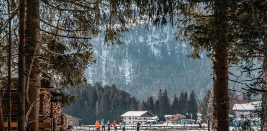 Najlepsze trasy narciarskie i ośrodki na Dolnym Śląsku – ferie 2026